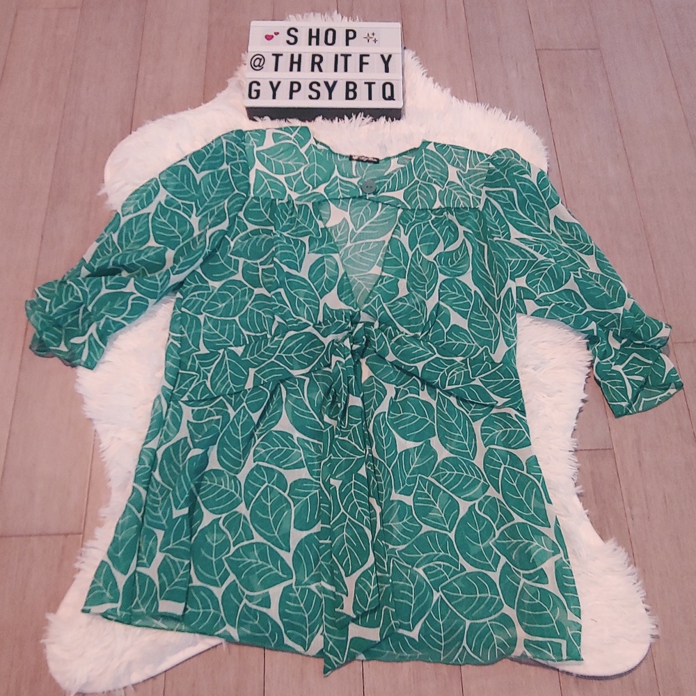 Lily White Sheer Floral Blouse Size Medium